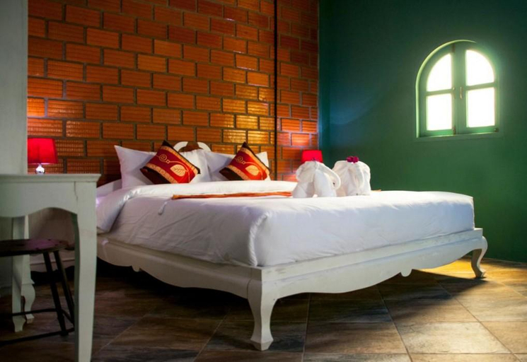 Bedroom 3, Casacool Hotel, Takua Pa