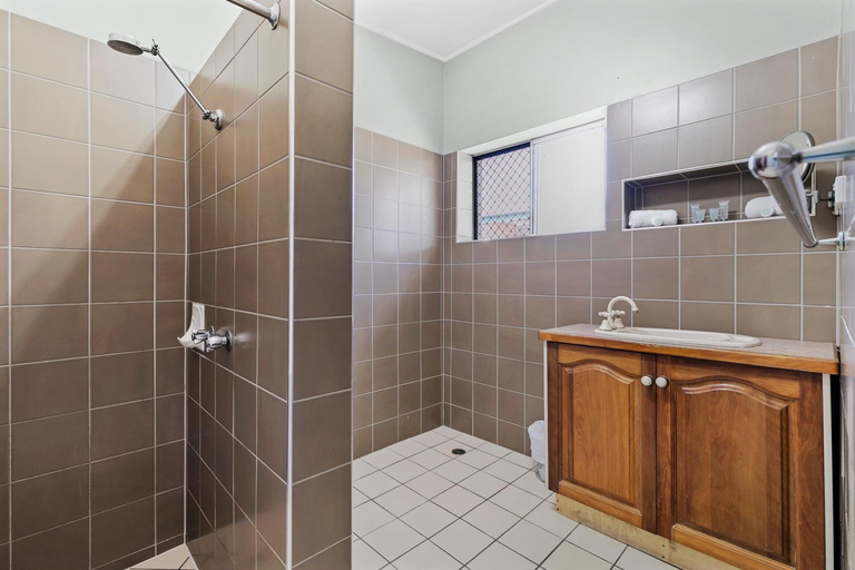 Bathroom 4, Hotel Tropiq, Cairns