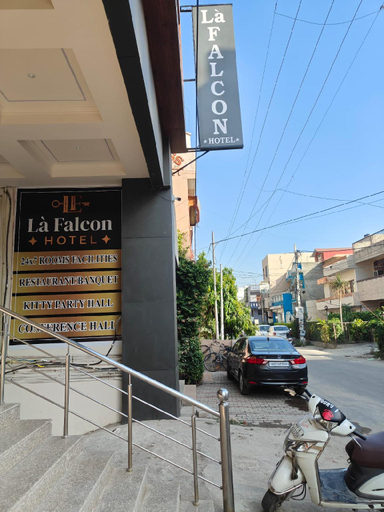 Others 5, LA FALCON, Rohtak