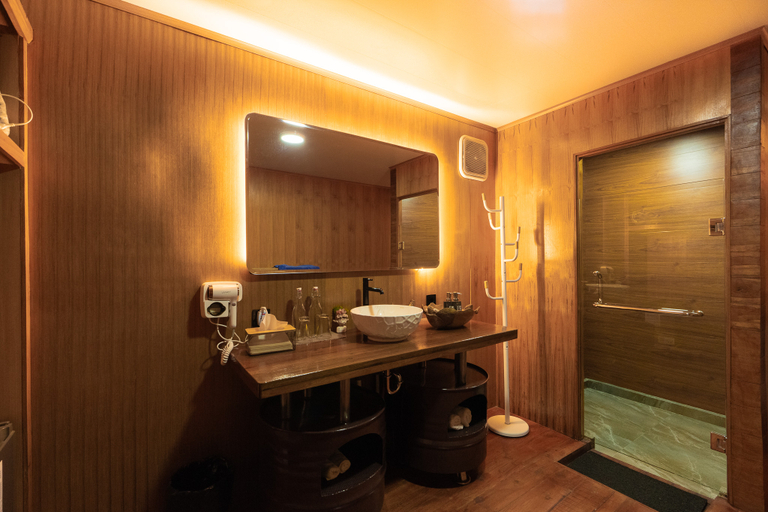 Bathroom 4, Pondanu Living, Tabanan