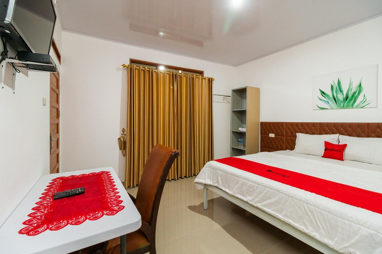 Bedroom 13