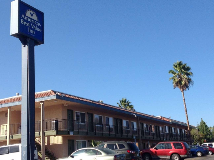 Exterior & Views 2, Americas Best Value Inn Thousand Oaks, Ventura