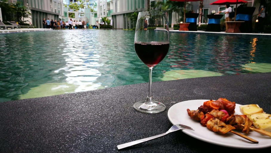 Food & Drinks 4, City center Residence, Pattaya