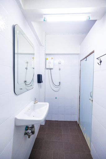 Bathroom 6