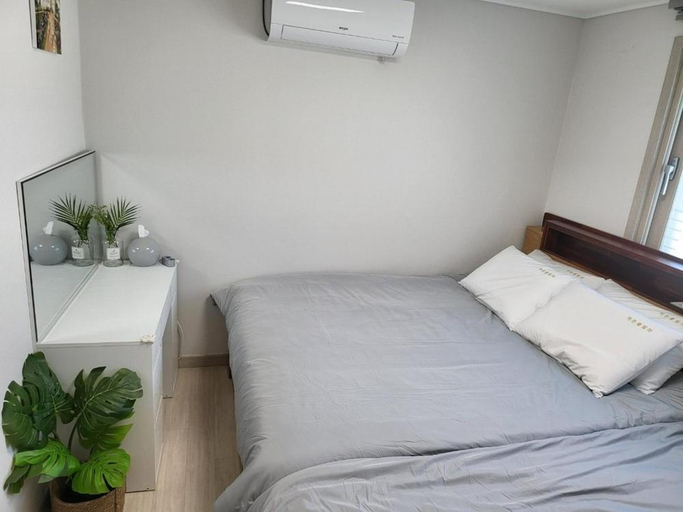 Bedroom 2, Gyeongju The Hidden Private Pool Villa, Gyeongju