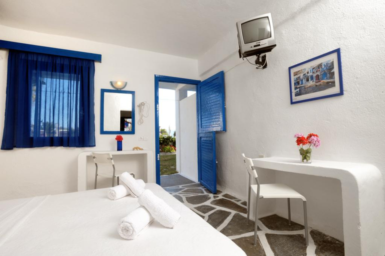 Bedroom 3, Lagada Beach Hotel, South Aegean