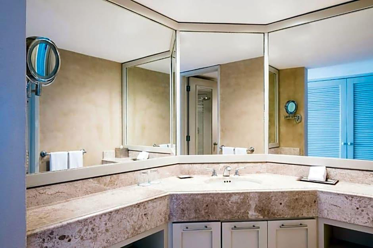 Bathroom 5, Iberostar Selection Coral Cancun - Adults Only All Inclusive Resort, Benito Juárez