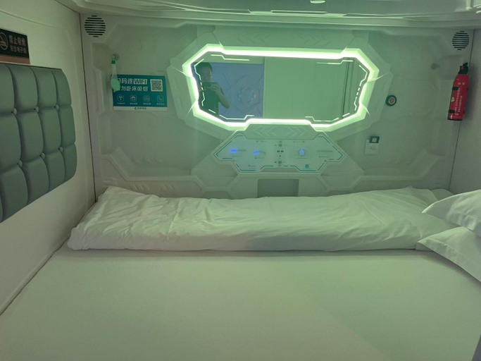 Bedroom 4, 眯一会 住宿 take a nap, Wuhan