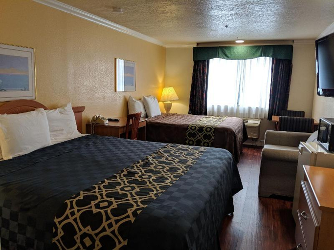 Bedroom 5, Budget Inn Motel, Kings