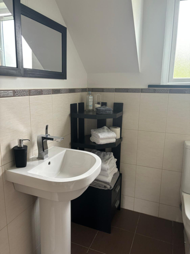 Bathroom 2, Canaima House