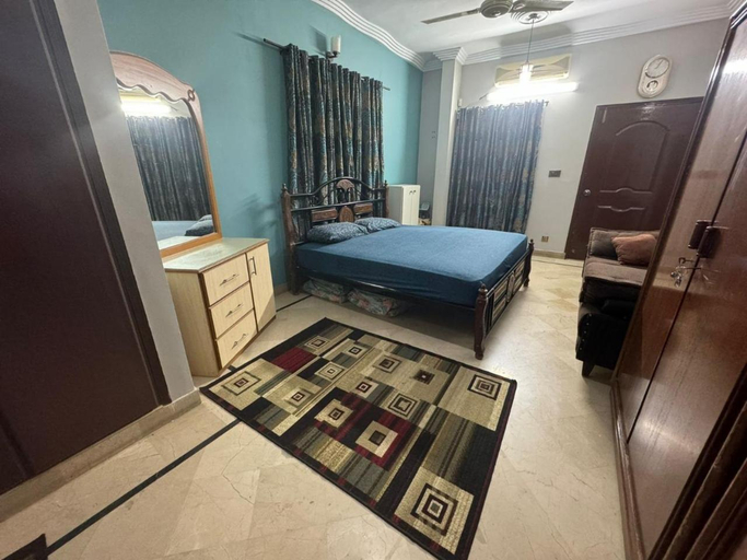 Others 3, Elegant Penthouse Rooms Gulistan E Joher Blk 14, Karachi