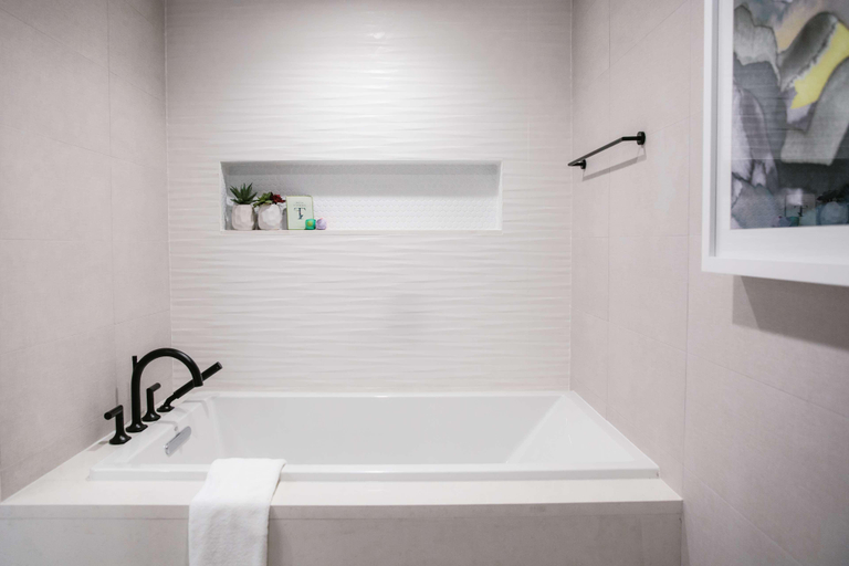 Bathroom 4, Swissotel Chicago, Cook