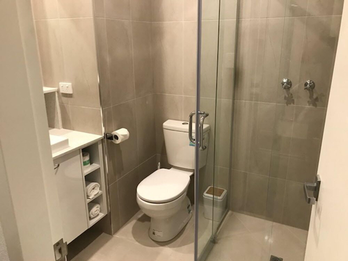 Bathroom 2, Winnellie Hotel Motel, Darwin