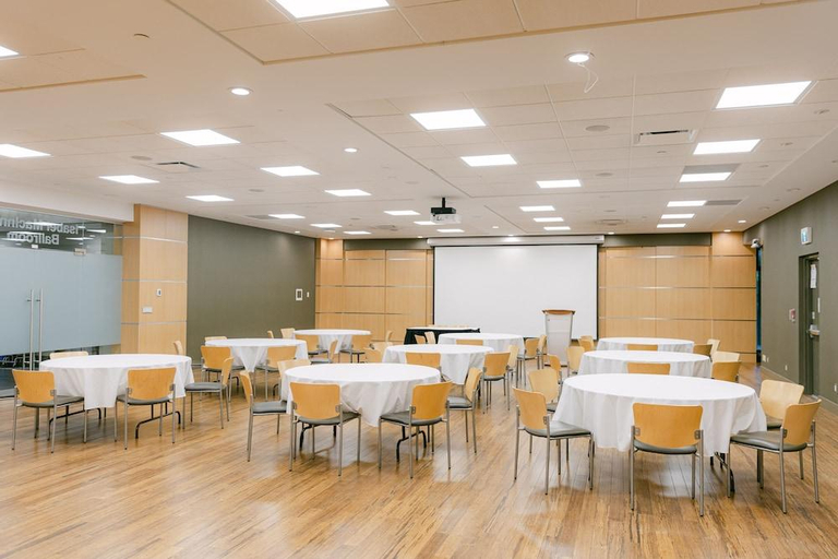 Food & Drinks, West Coast Suites at UBC, Greater Vancouver