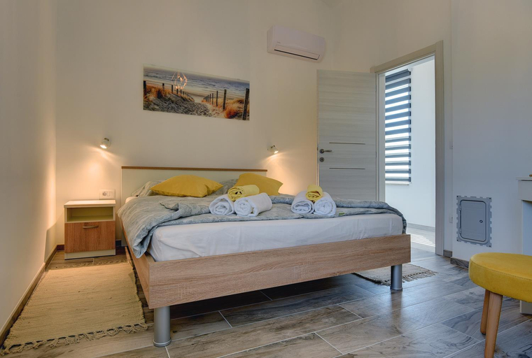 Bedroom 2, Holiday Home in Galizana with Pool Beach, Vodnjan