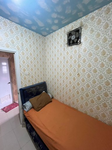 Bedroom 13