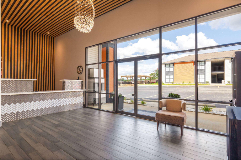 Public Area 3, Ramada by Wyndham Studio Suites Dothan, Houston
