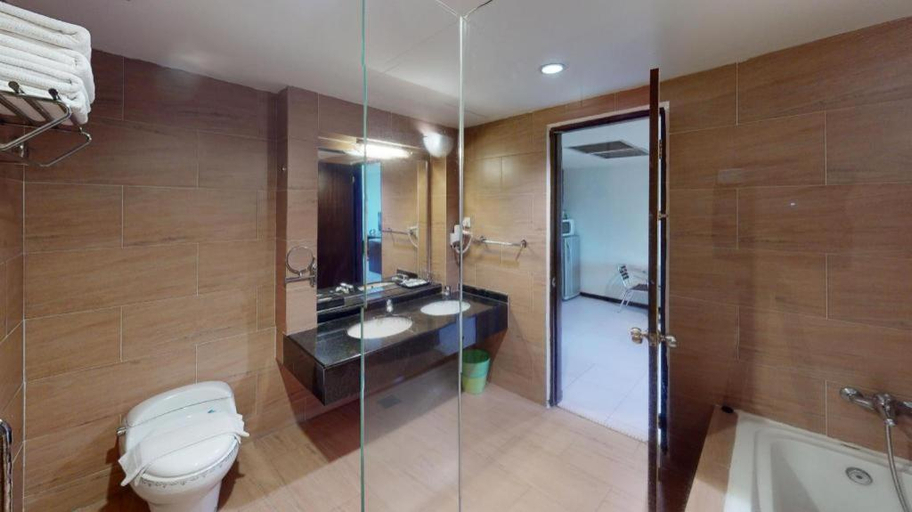Bedroom 4, Ritz Garden Hotel, Kinta