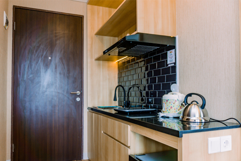 Others 2, Comfort and High Floor Studio Room at Transpark Bintaro Apartment By Travelio, Tangerang Selatan