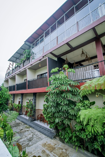 Exterior & Views 2, Medjora Homestay Kemuning, Karanganyar