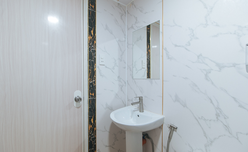 MAINE RESIDENCES TRAMO near NAIA Airport - Tap to explore photos