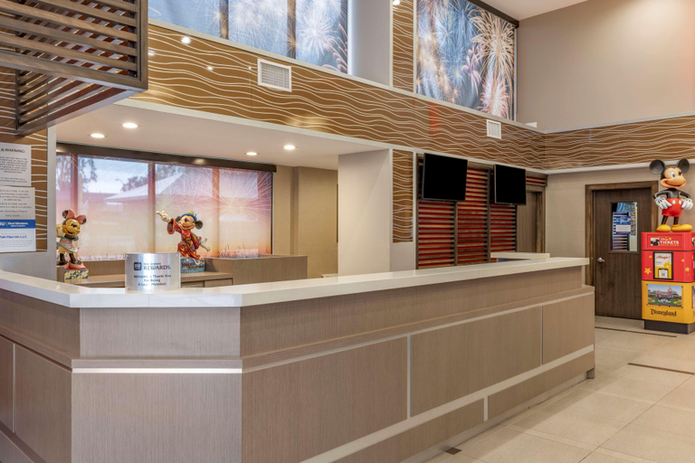 Public Area 2, Best Western Plus Park Place Inn - Mini Suites, Orange