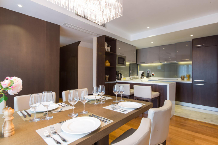 Dining Room 12