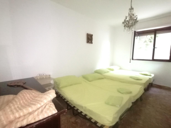 Bedroom 16