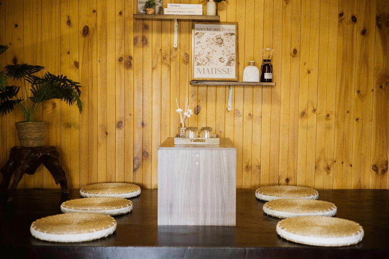Food & Drinks 3, Private House with 2 Bedrooms and Garden, Pleiku