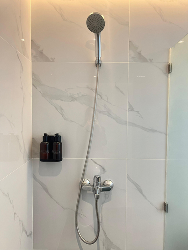 Bathroom 9