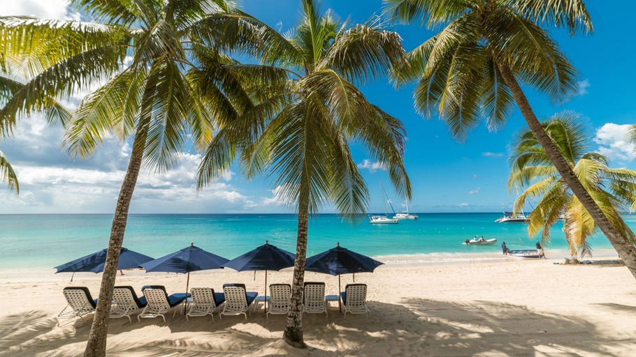 Others 4, Smugglers Cove by Blue Sky Luxury