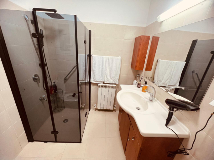 Bathroom 4, Apartment in Rehavia Jerusalem