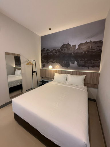 Bedroom 5, Darmo Inn By News Hotel, Surabaya