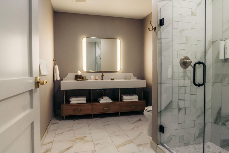 Bathroom 4, The Olive Ann Hotel, Grand Forks