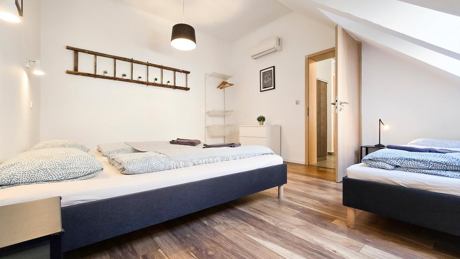 Bedroom, Upartments, Budapesti