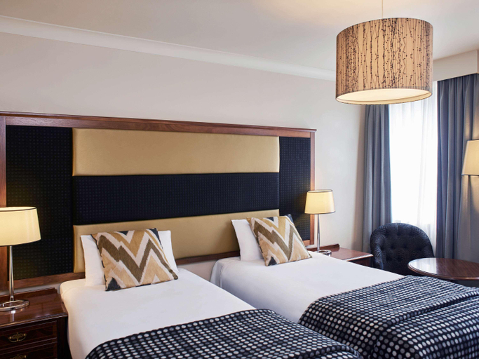 Bedroom 4, Mercure Exeter Southgate Hotel, Devon