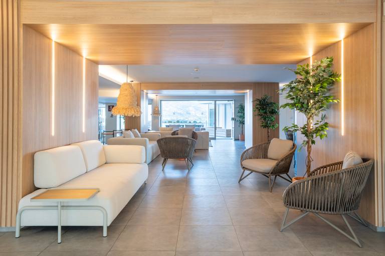 Public Area 4, Leonardo Royal Htl Mallorca Palmanova Bay, Baleares