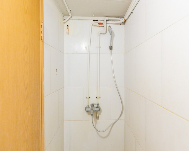 Bathroom 7