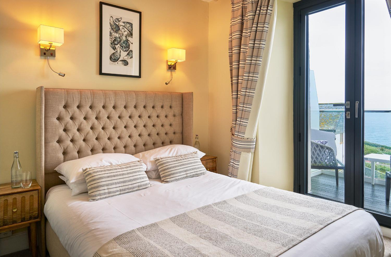 Bedroom 2, Outlaw's Guest House, Cornwall