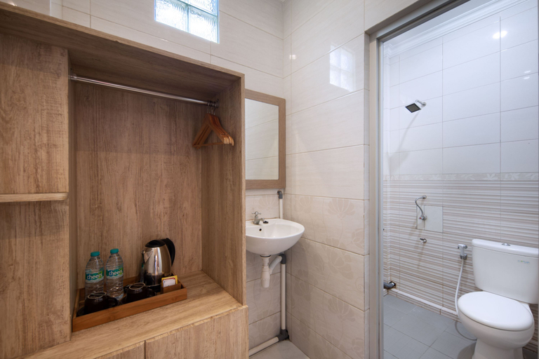 Bathroom 6