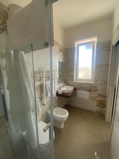Others 4, HYRIA Rooms, Napoli