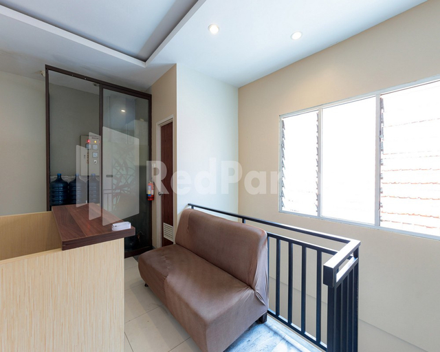Others 5, Ichiza Room RedPartner, West Jakarta