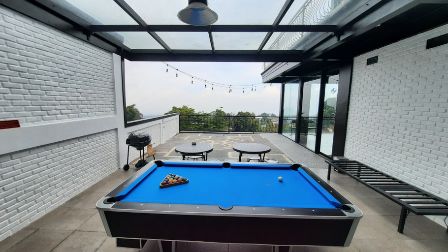 Others 5, A Luxury Villa BUBU, Bandung