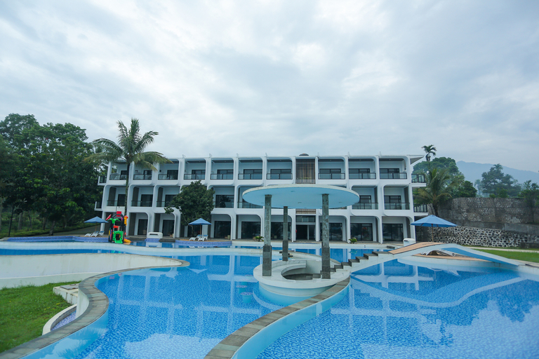 Swimming Pool 28