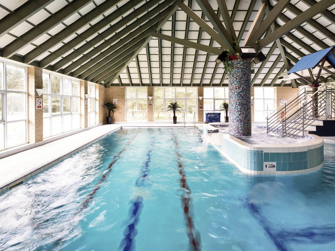 Sport & Beauty 5, Mercure Leeds Parkway Hotel, Leeds