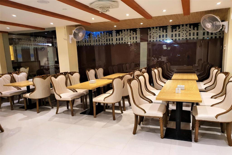 Food & Drinks 5, Shanti Solitaire Arpora, North Goa