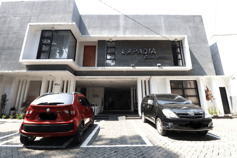 Exterior & Views 2, Sapadia Guest House, Bandung