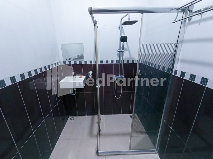 Bathroom 6