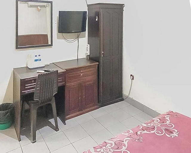 Bedroom 12