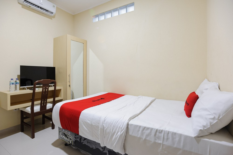 Bedroom 8